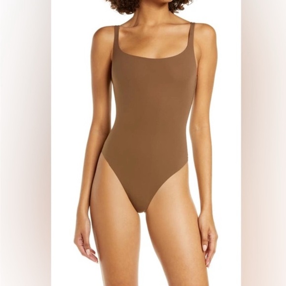 NWT | SKIMS | Fits Everybody Square Neck Bodysuit in Oxide - Picture 15 of 15